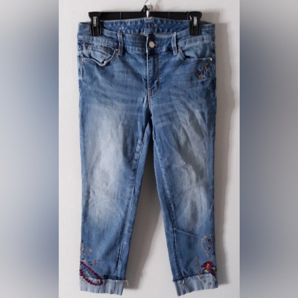 WHBM Slim Embroidered Crop Jeans - Picture 2 of 10